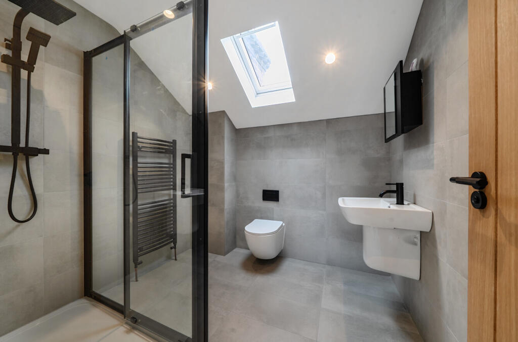 1319192-16-6867d9...