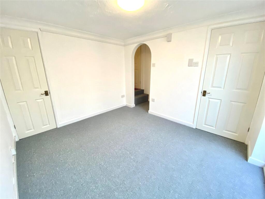 Bedroom 3/Study