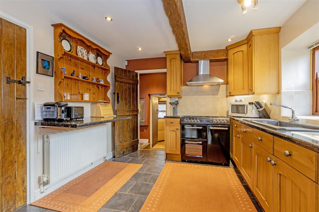 Kitchen-2.jpg