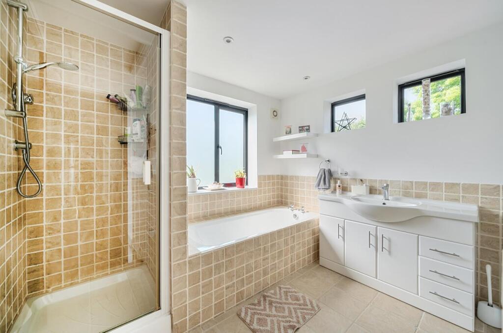 2-43-682312e054feb-1290276-ARW-43 -2.jpg