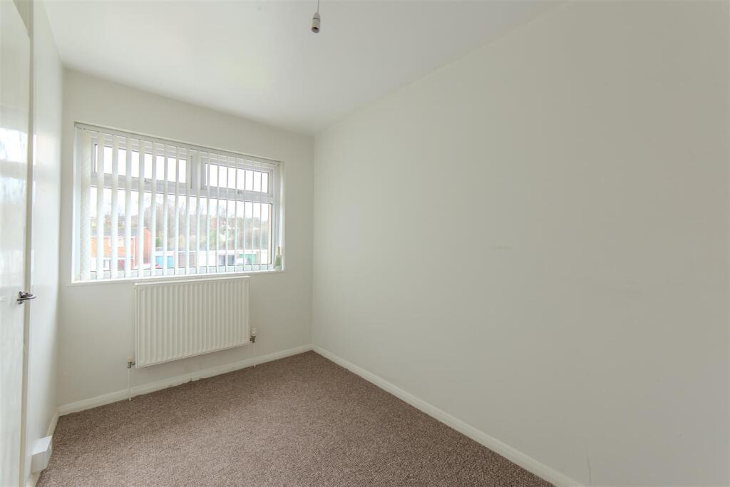 97 Llewelyn Road-4.jpg