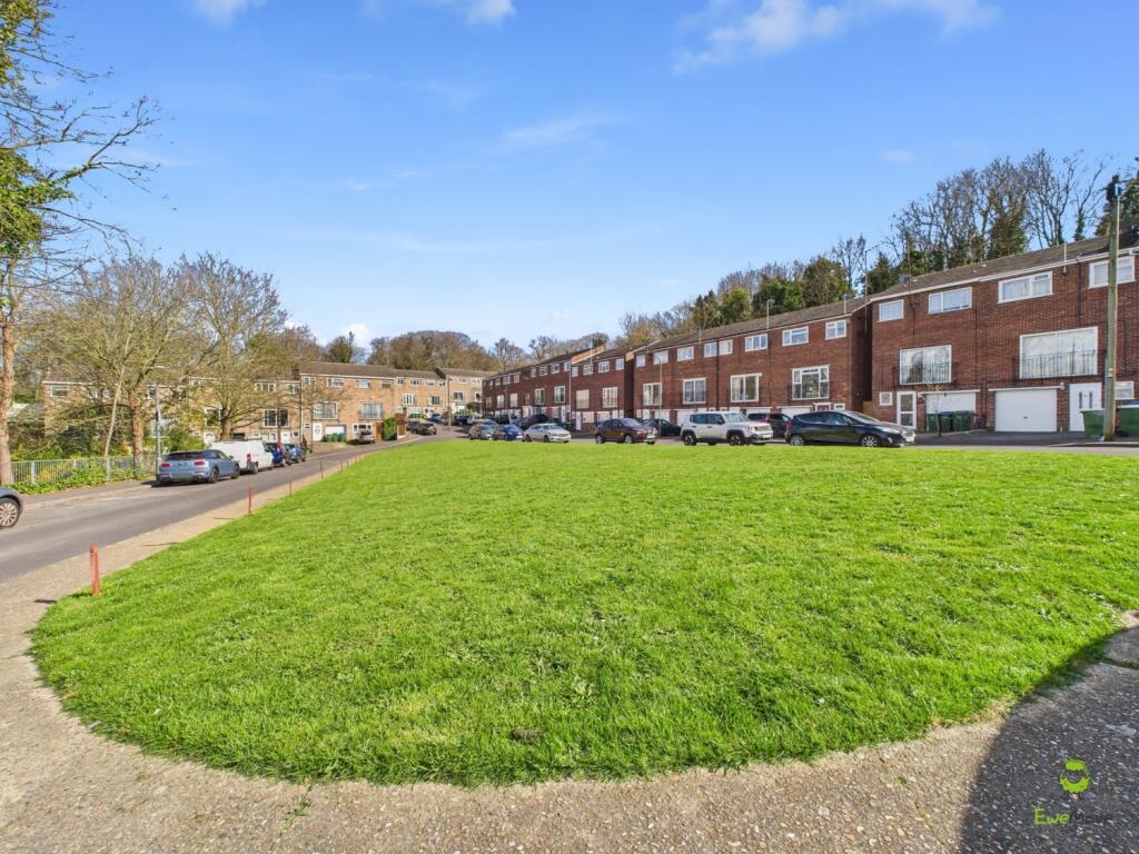 CAM03779G0-PR0214-STILL015