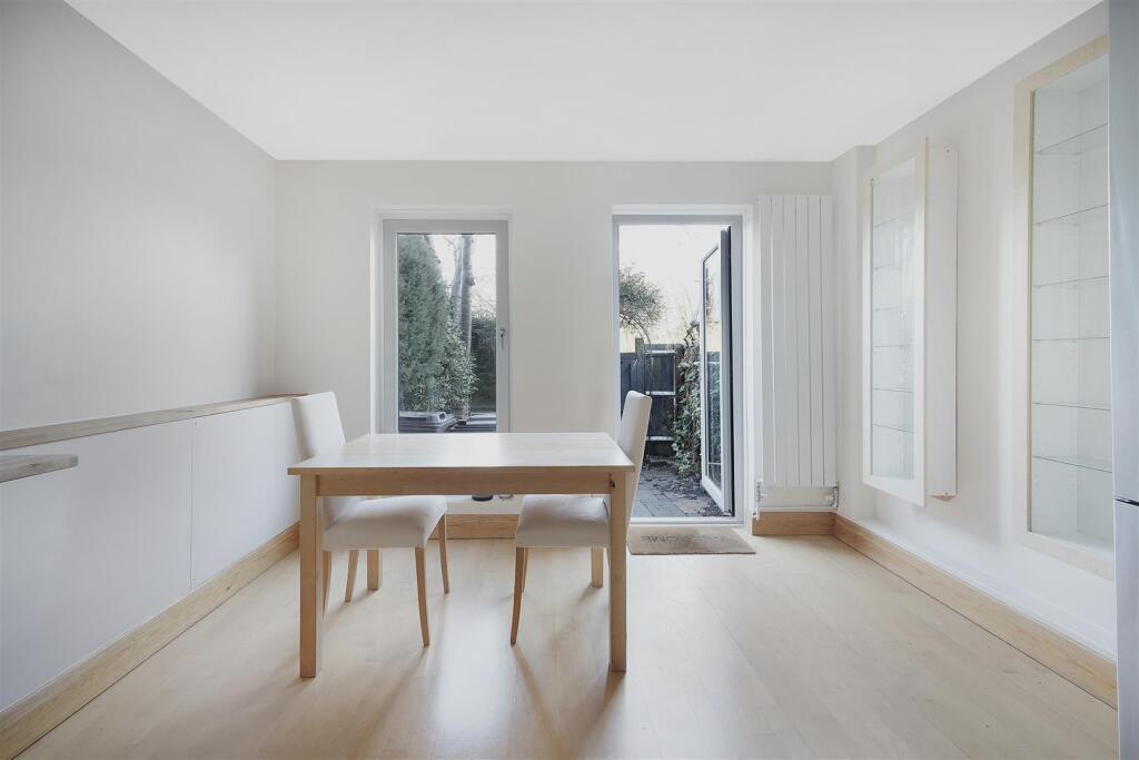 A_E02098 (Amend).jpg