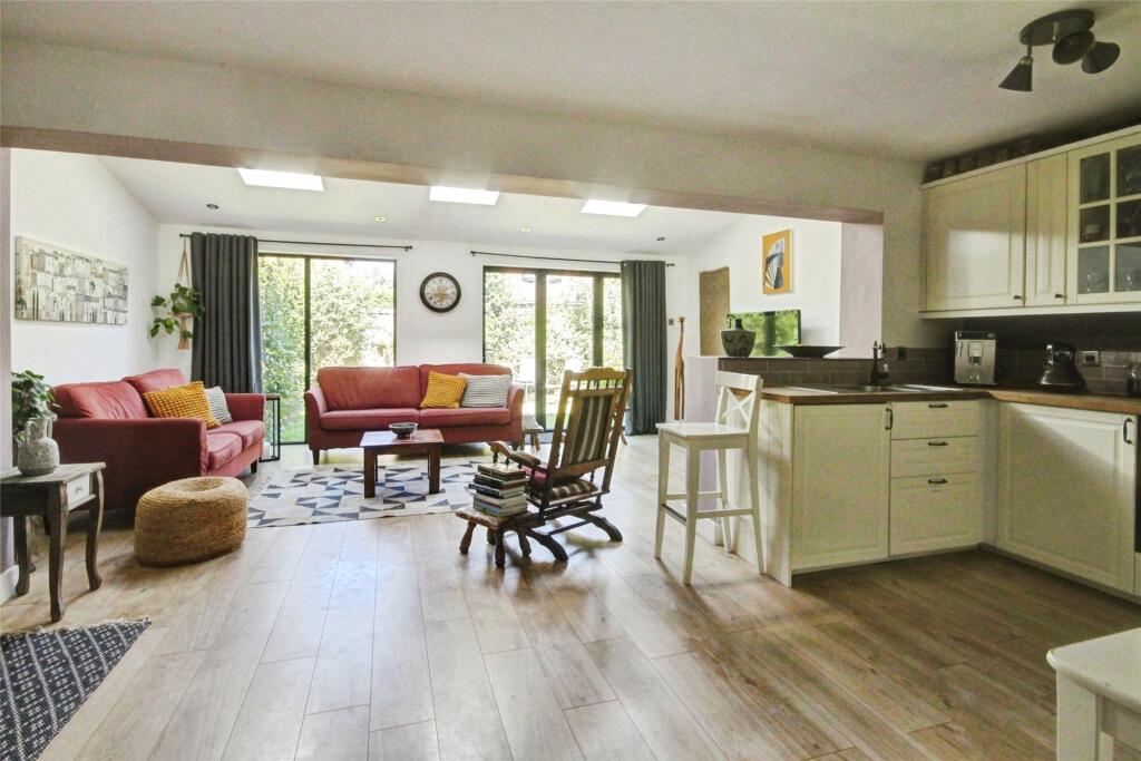 Living Kitchen
