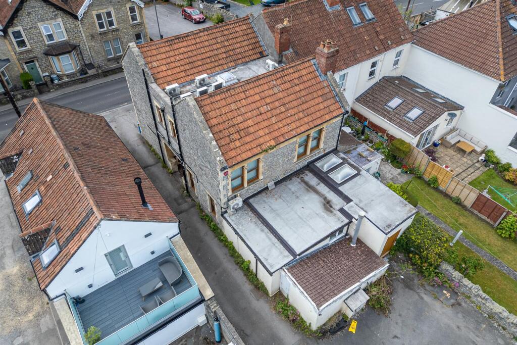 Wellsway House, 9, Wellsway Keynsham, B A N E S, B