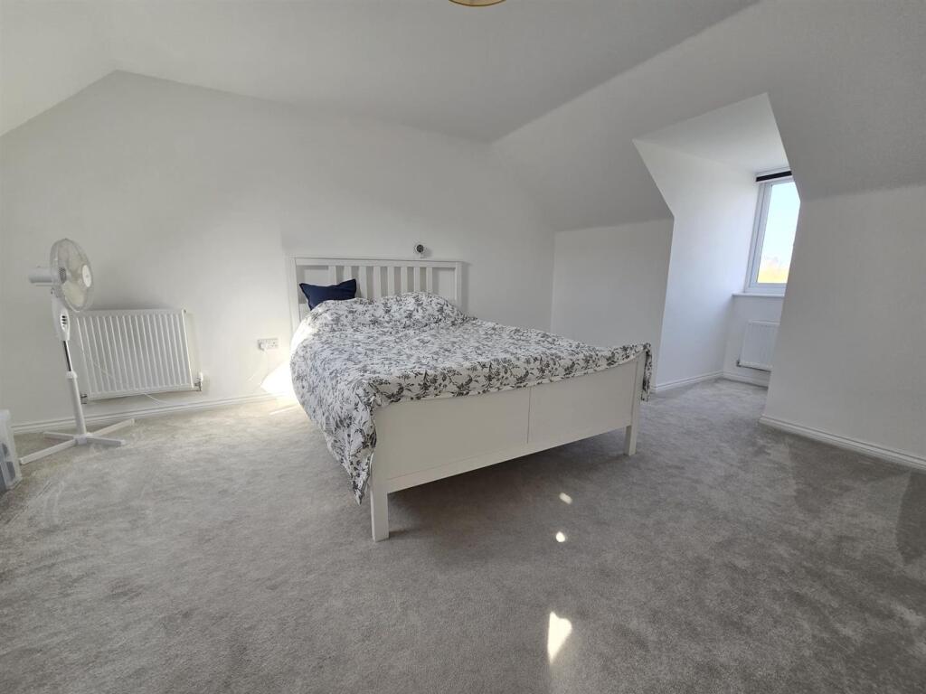 WhatsApp Image 2025-04-11 at 15.02.11_69780870.jpg