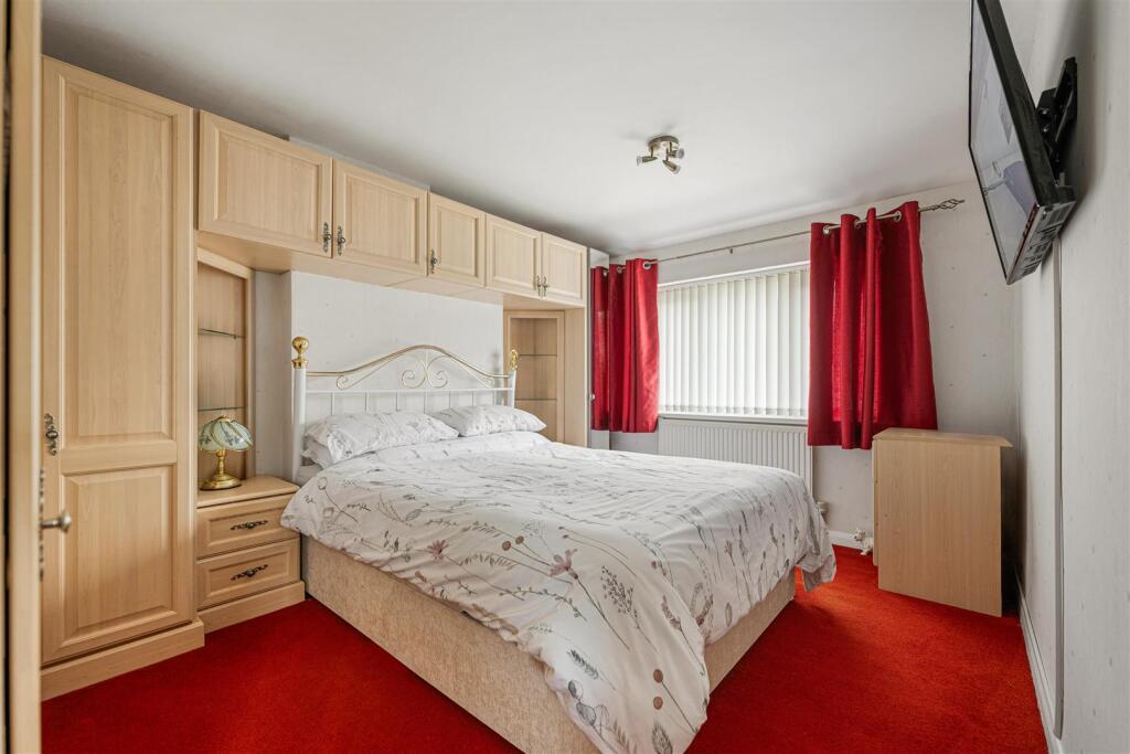 7 Woodview Close-19.jpg