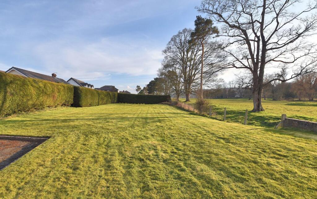 POTENTIAL BUILDING PLOT