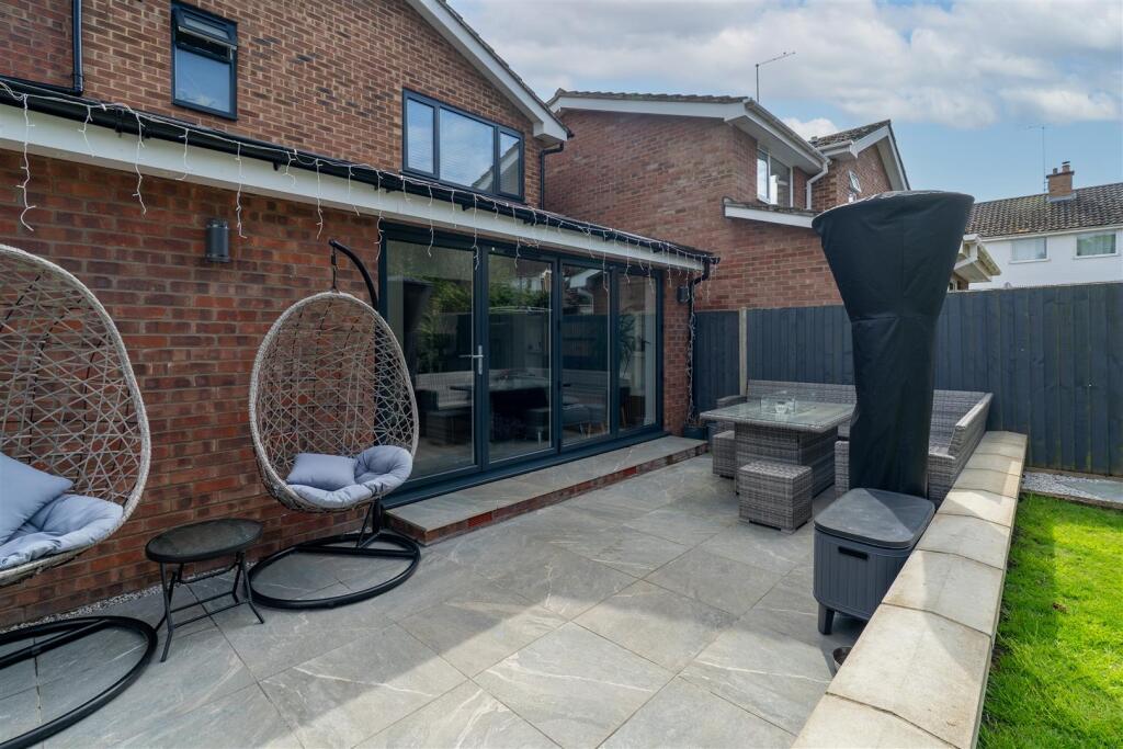 40 Church Mdw, Barton Mills,--5.jpg