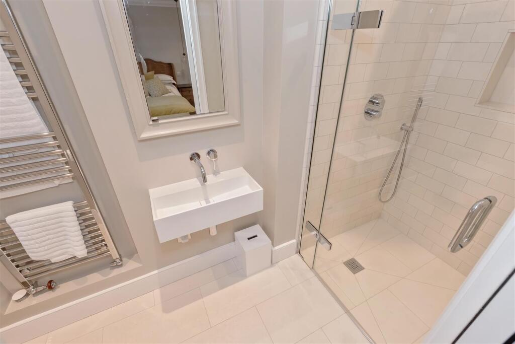 For Sale by Aspire Residential | Nineveh Shipyard