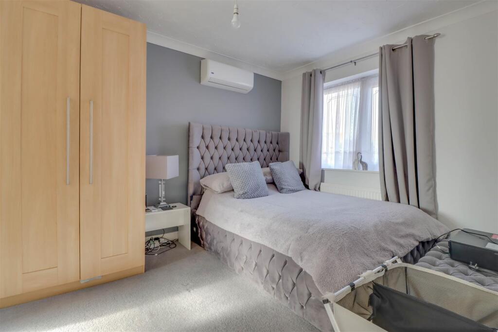 1 LENNOX 2025 INSIDE-8.jpg