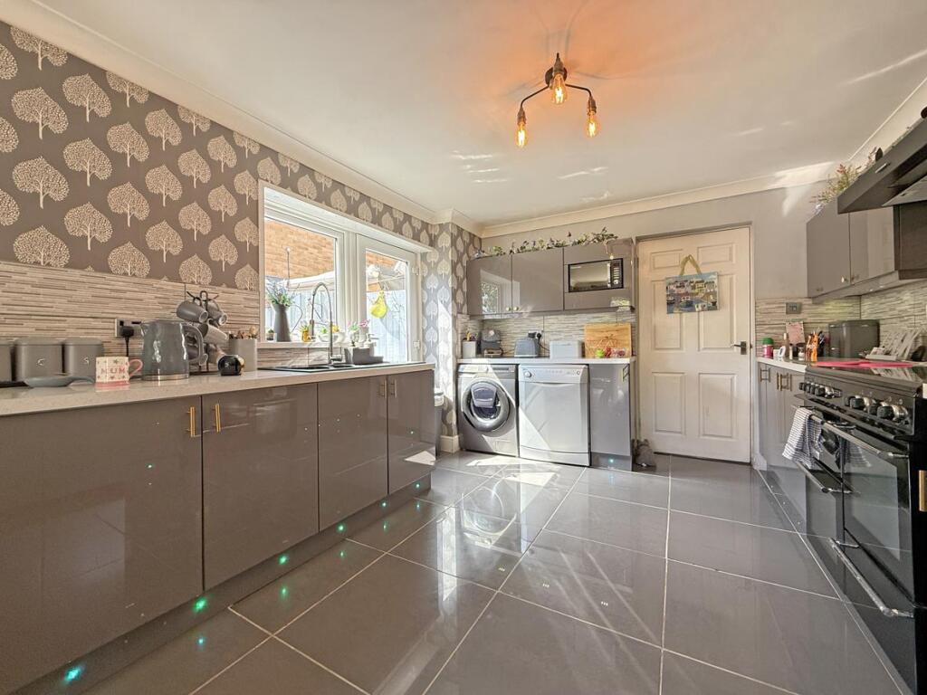 Crownhill Road 311a - Kitchen.jpg