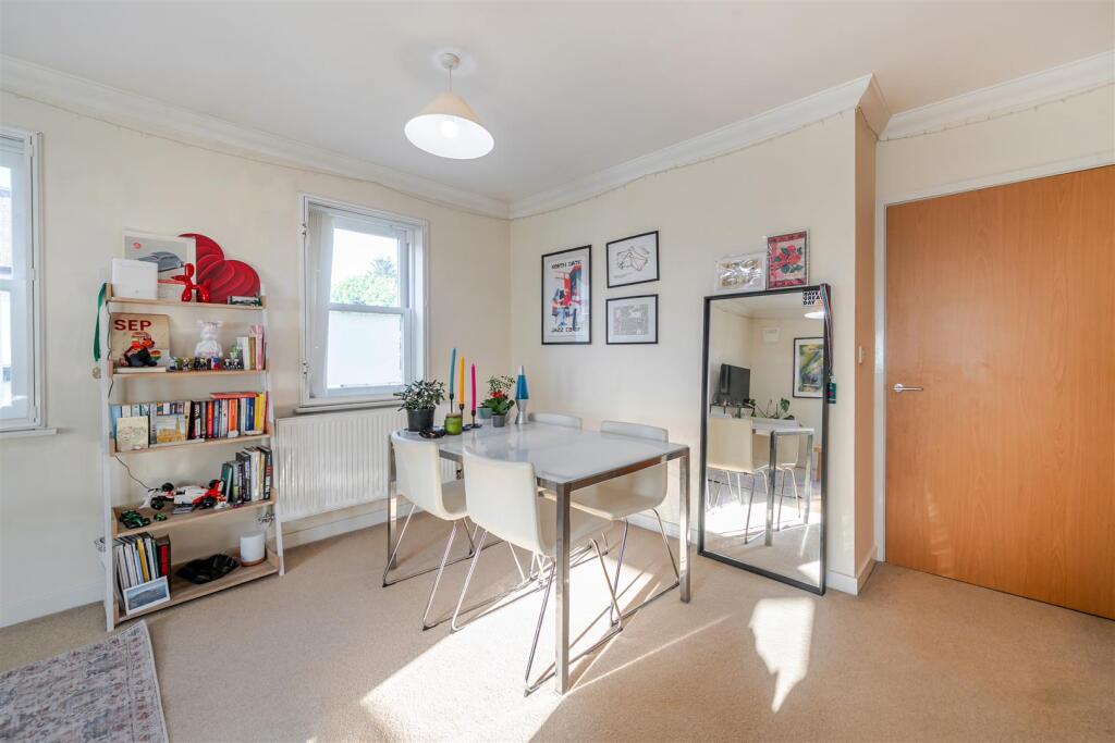 15 Reffield Close, Towcester (19).jpg