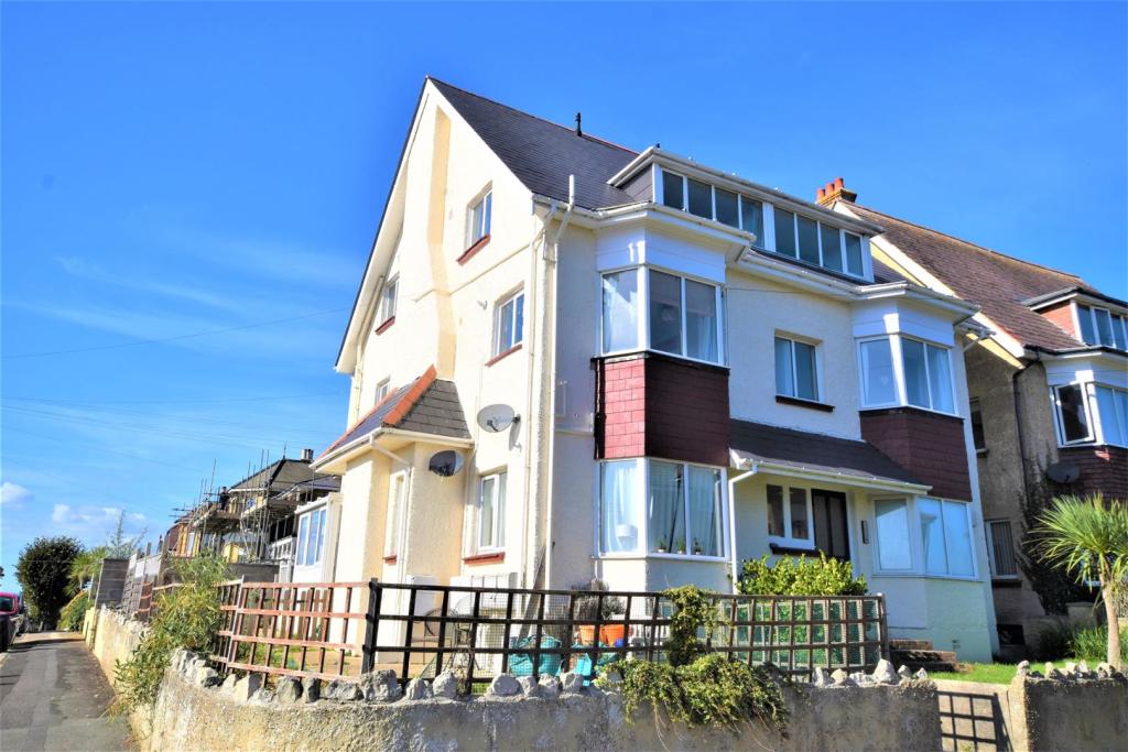 Front Elevation..JPG