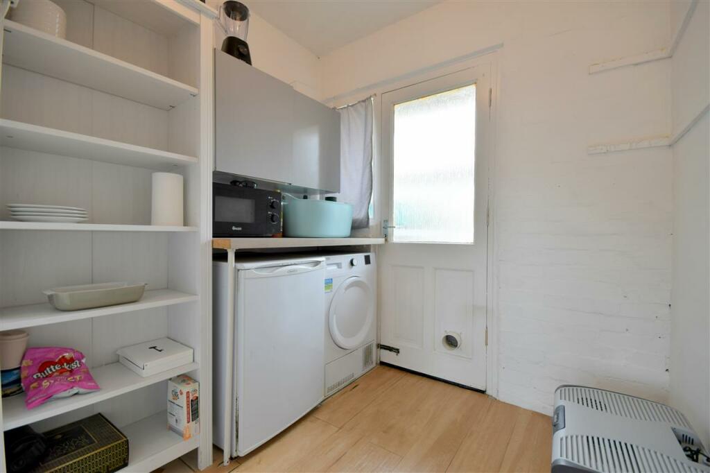 UTILITY ROOM