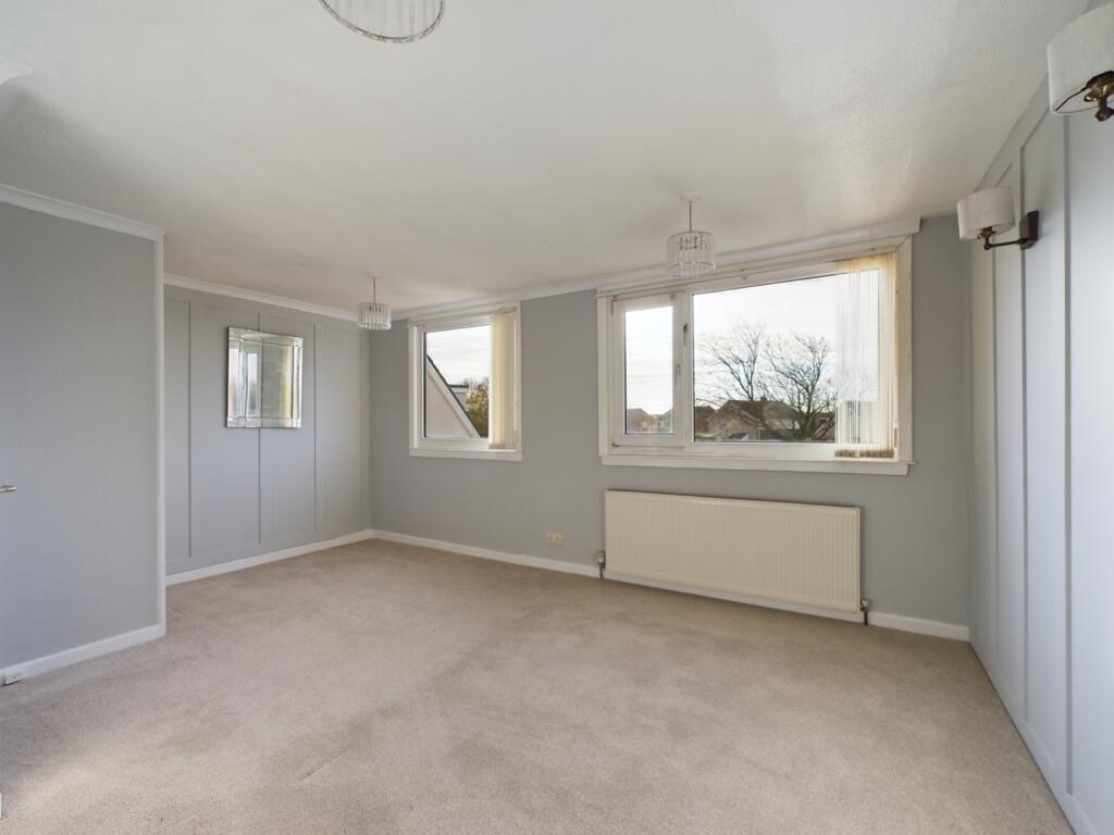 CAM02386G0-PR0098-STILL026