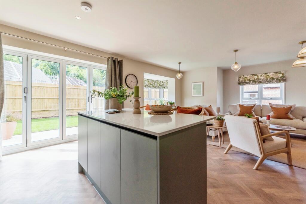 Kitchen, Diner, Lounge