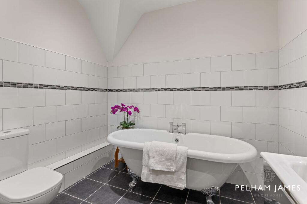 Bathroom - Clipsham House, Deeping St James