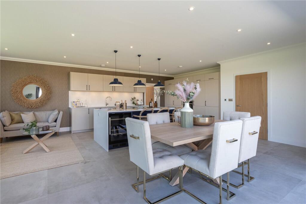 Kitchen/Dining