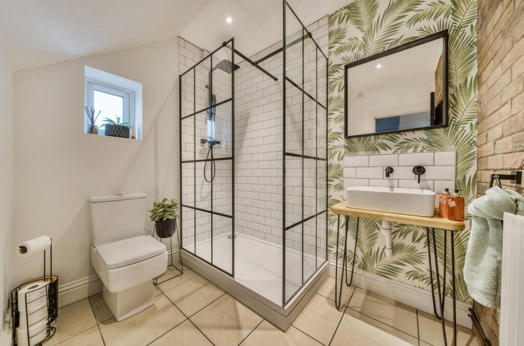 1330344-17-6884ee...