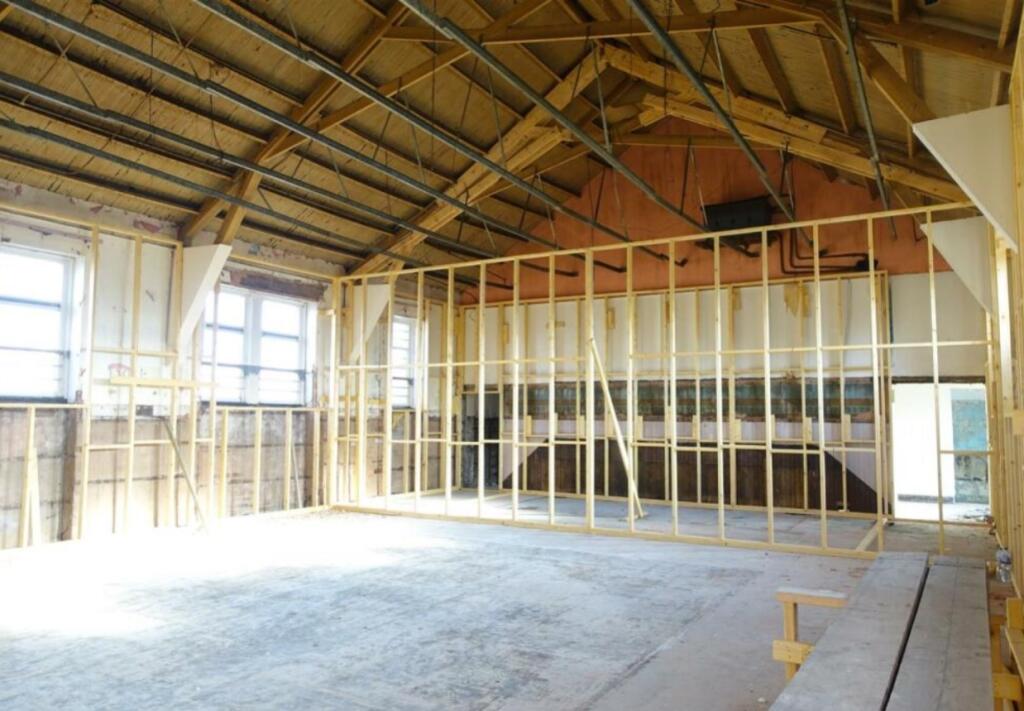 Estate Agent EweMove Scunthorpe Reception