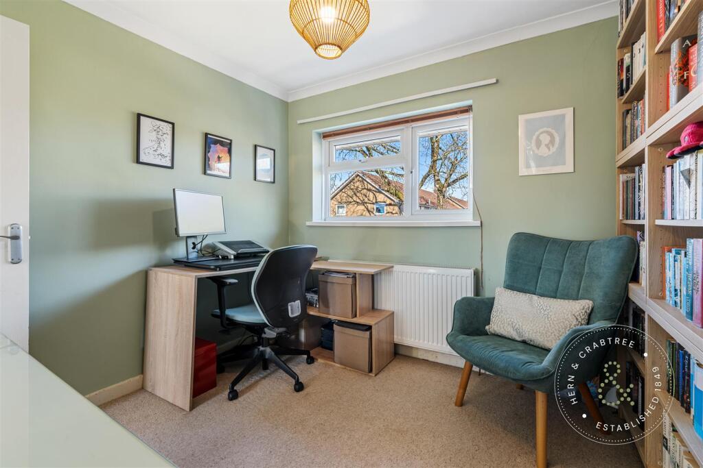 Int Newborough Ave, Hern Crabtree (21).jpg