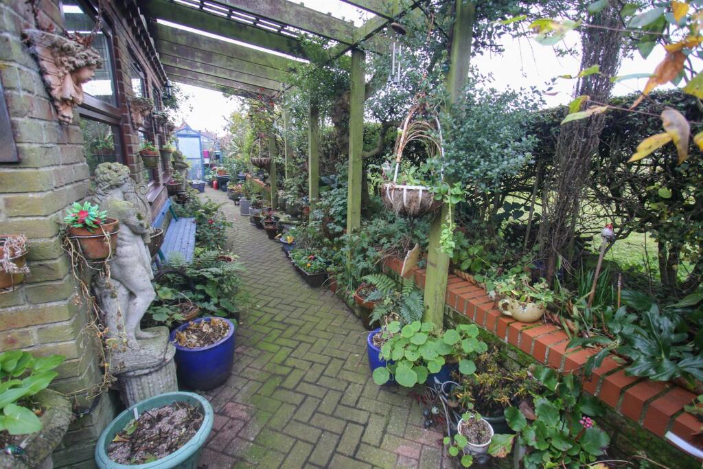 Garden: