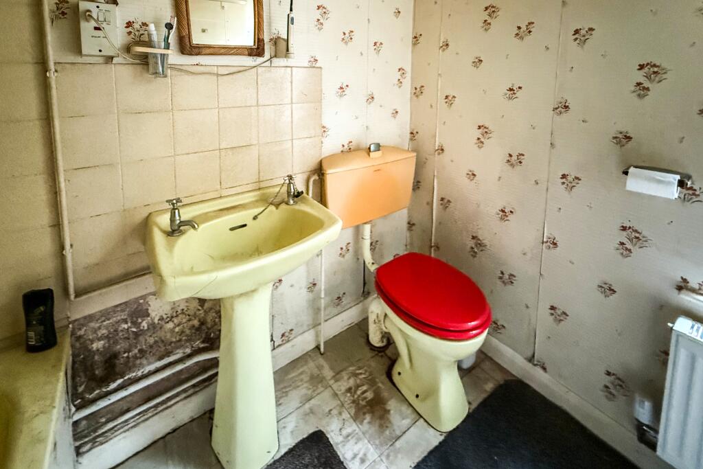 69 Bettesworth Road, Ryde, Isle Of Wight PO33 3EN