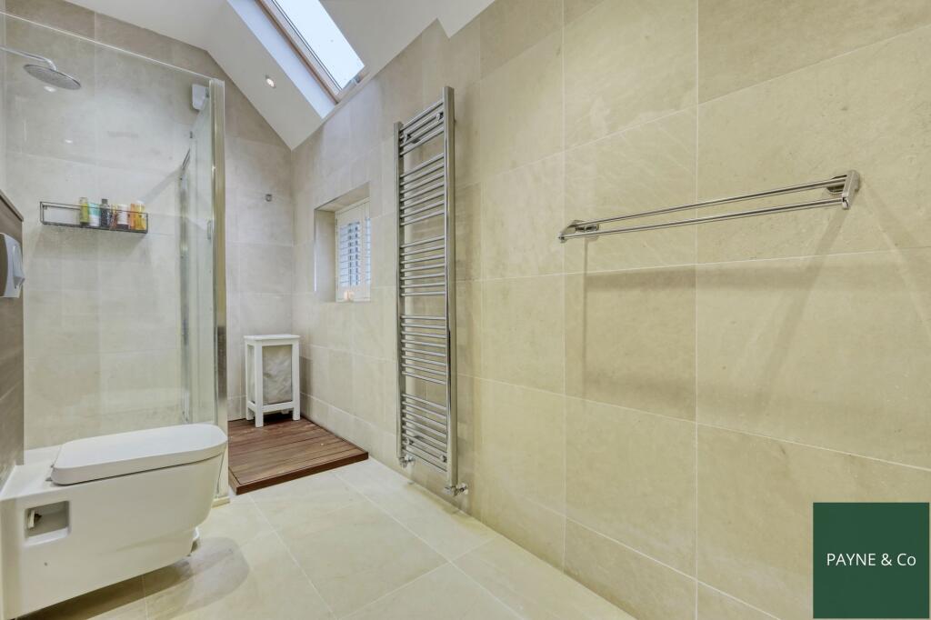 First Floor Shower/WC