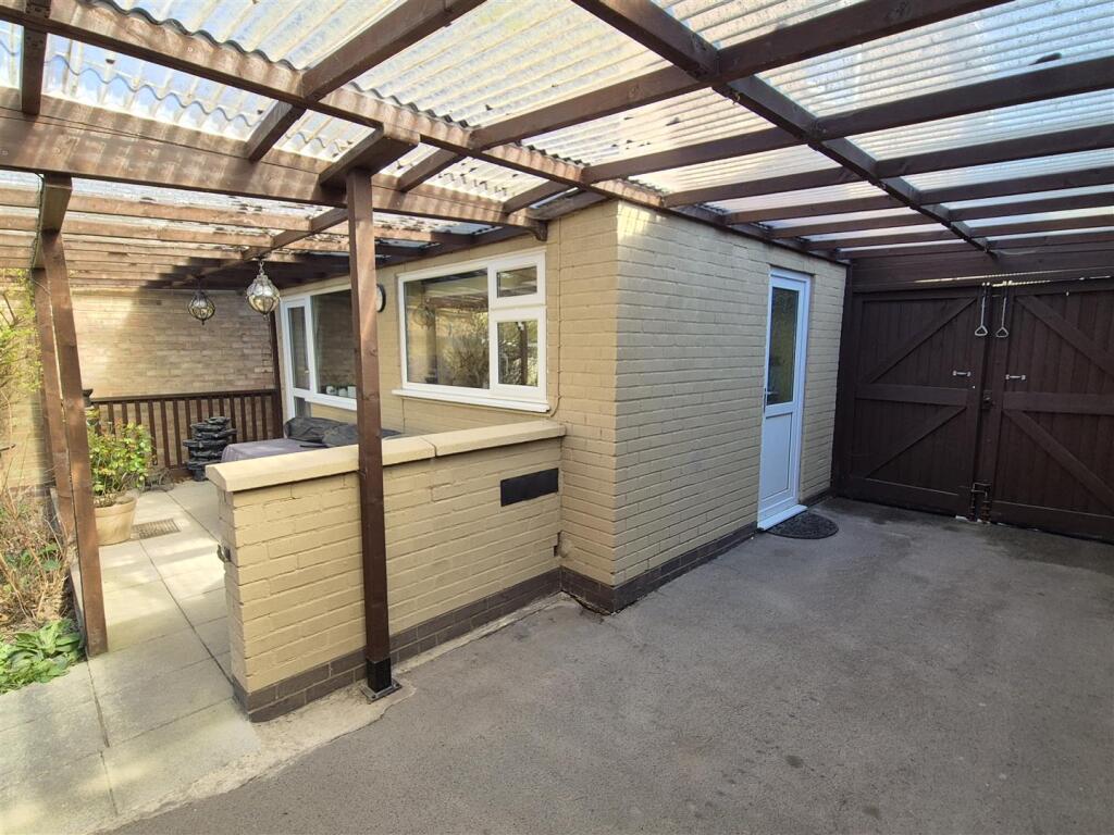 Carport