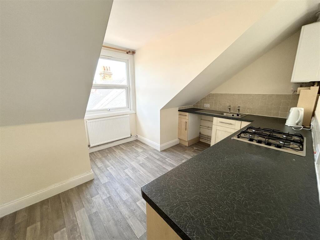 Open Plan Lounge and Kitchen