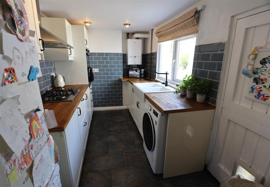 Kitchen .JPG