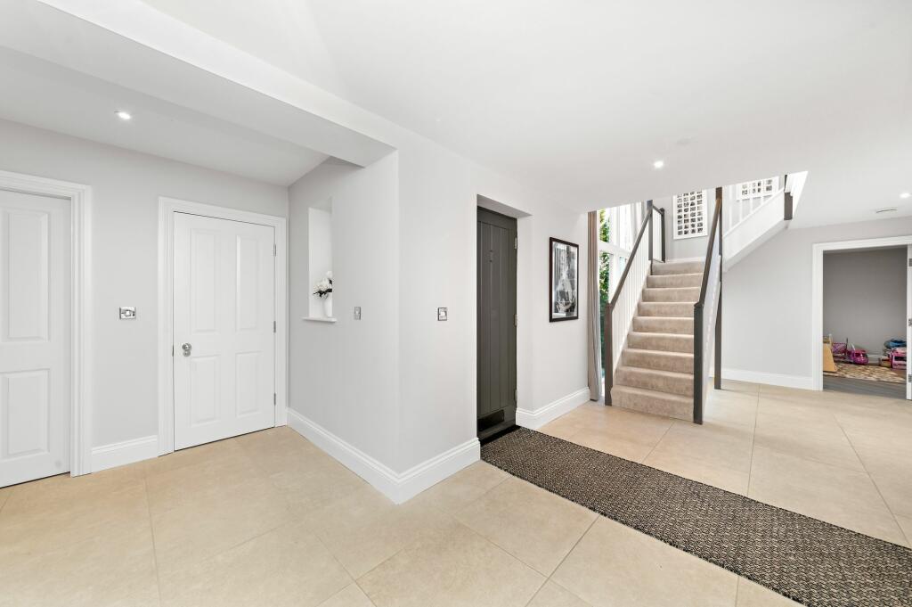 ENTRANCE HALLWAY