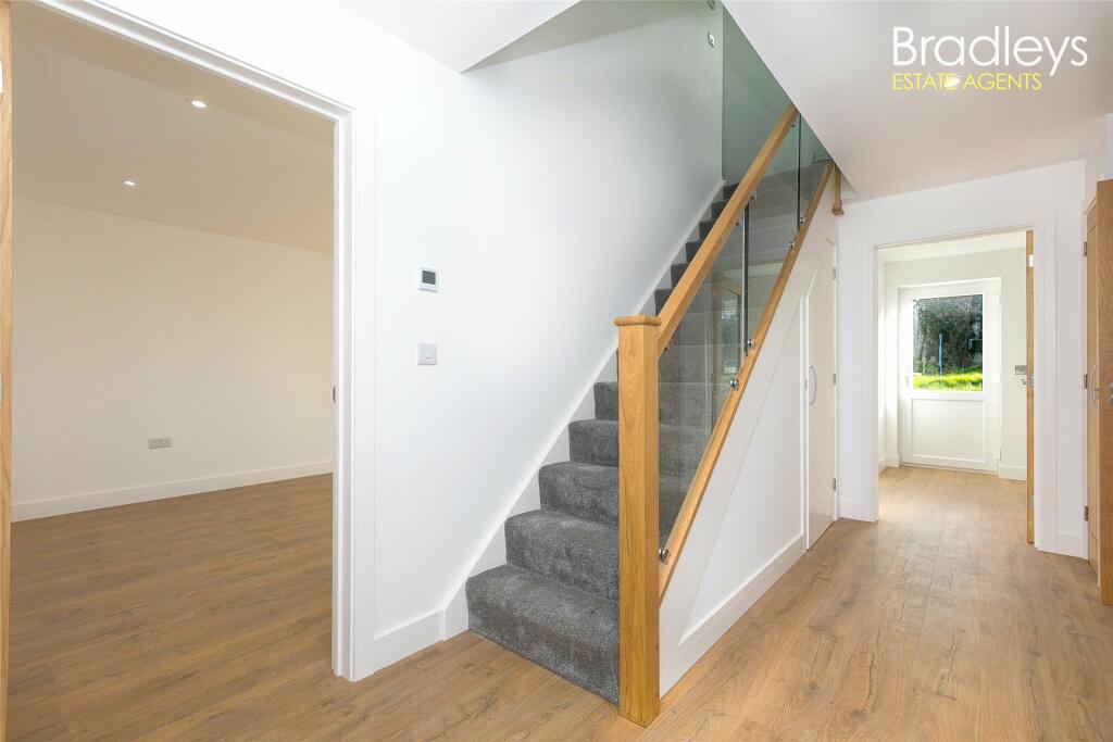 5 Bahavella Croft