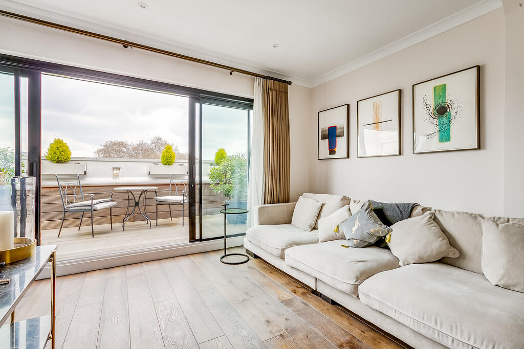 Warwick Square 9,...