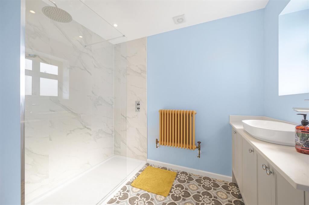 Shower Room/WC