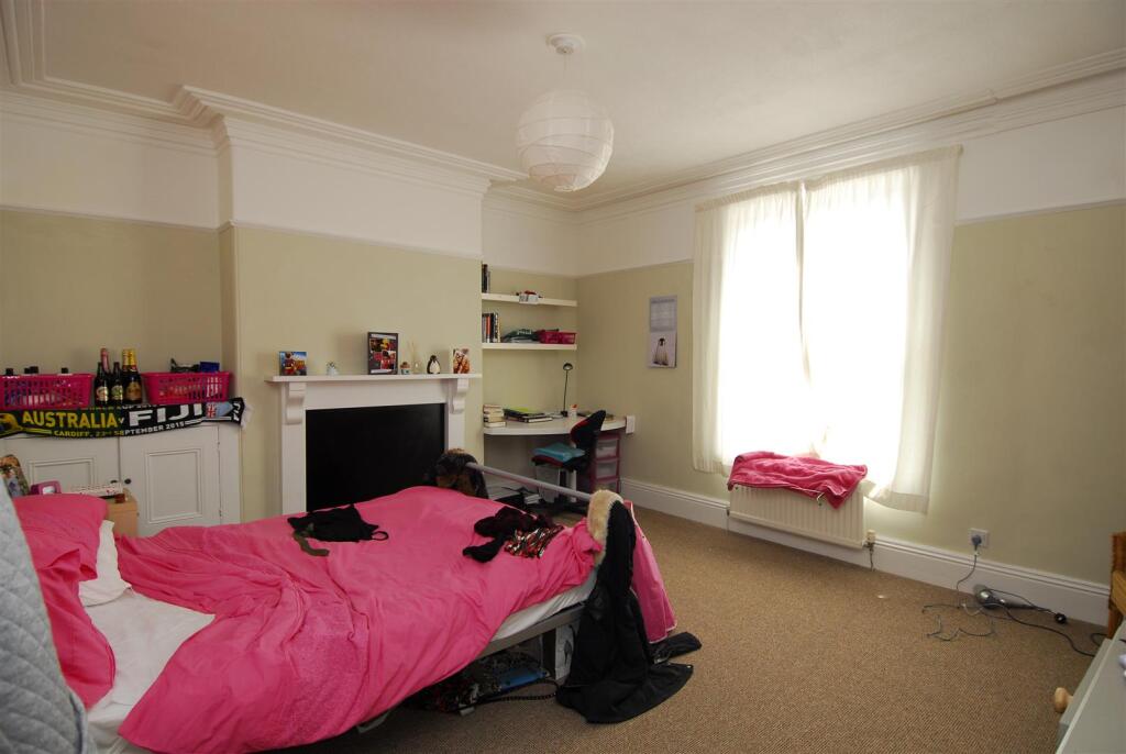 30HoldsworthSt004.JPG