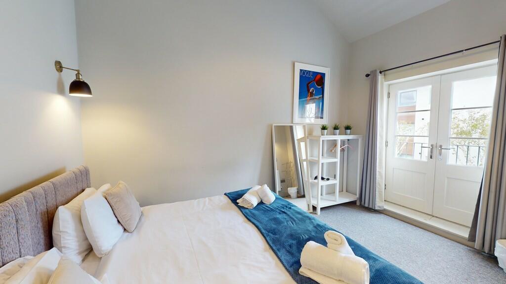 Coach-House-04242...