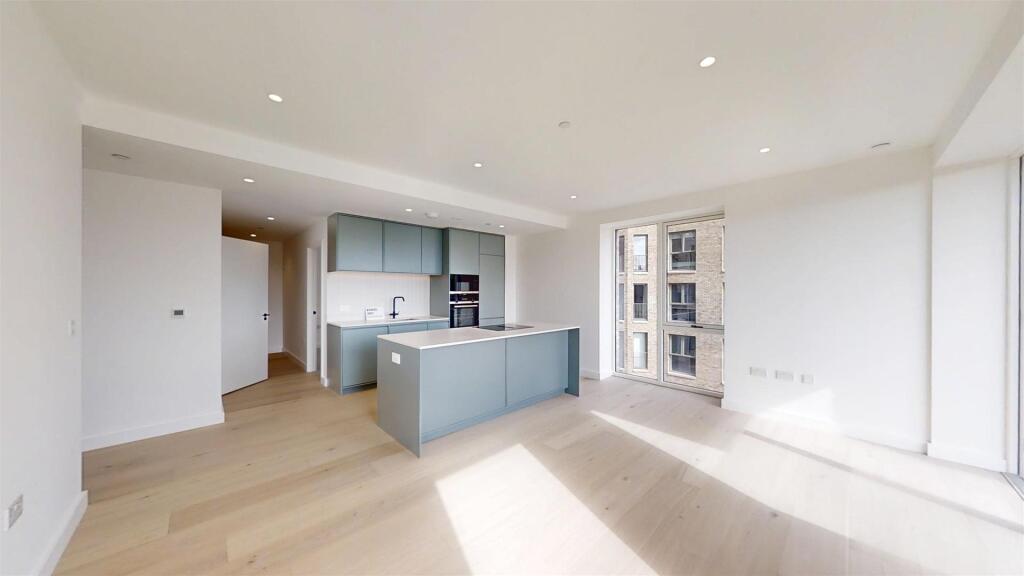 Parkview-Avenue-Brent-Cross-Town-09262025_141801.j