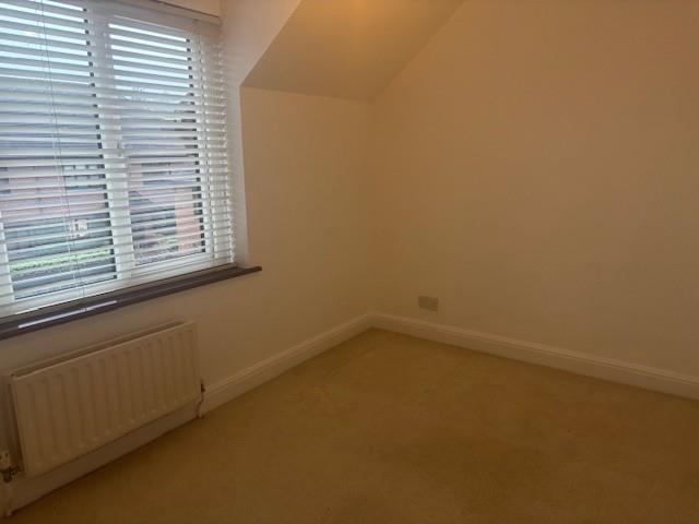 16 Borelli Mews 2nd bedroom.jpg