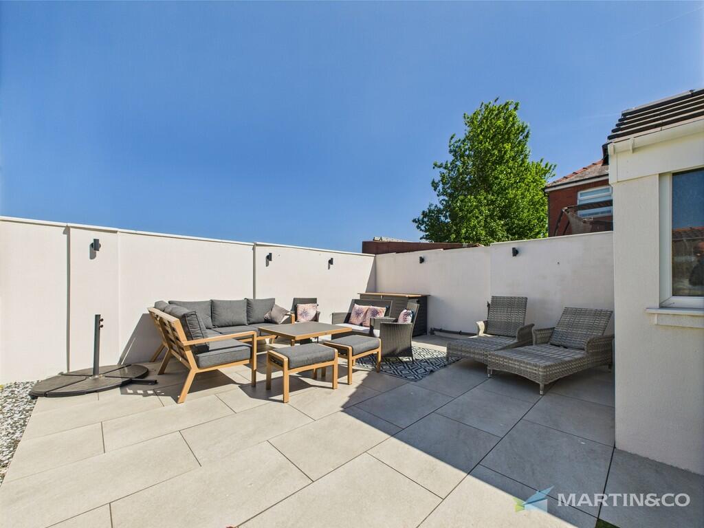 CAM02318G0-PR0441...