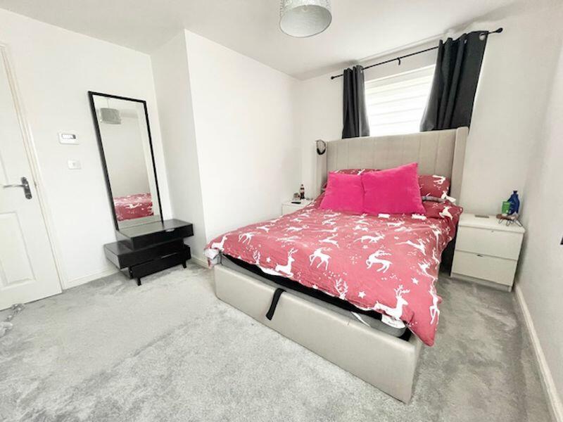 Bedroom 1 alt view