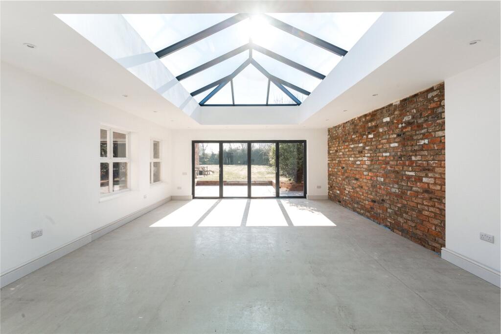 Sitting/ Garden Room