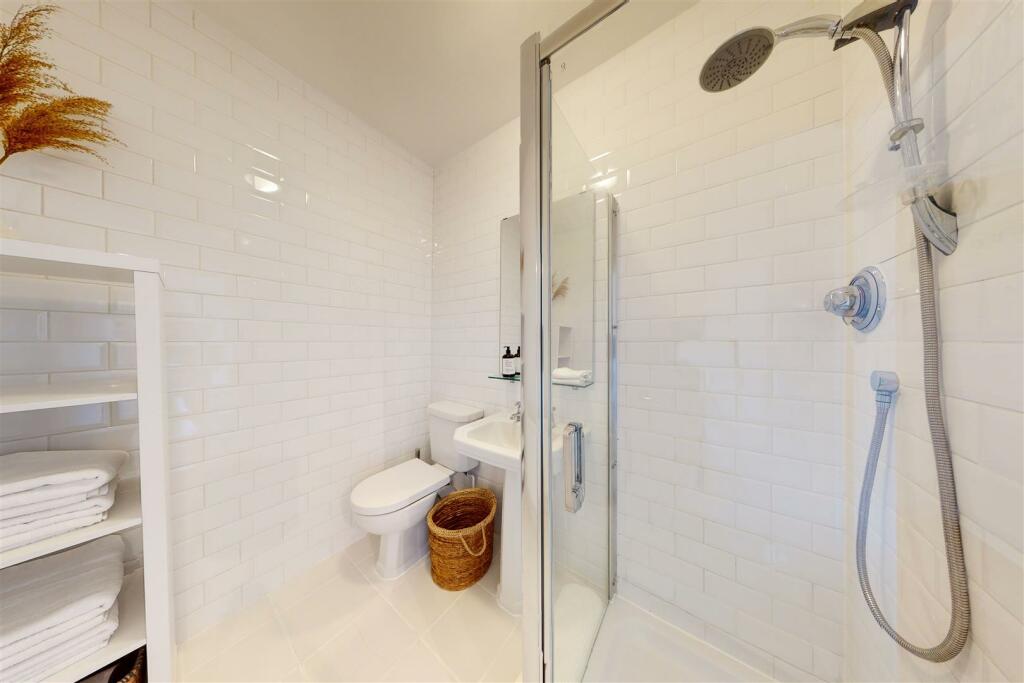 Flat-4-21-Nottingham-Place-3rd-Floor-06232021_0913