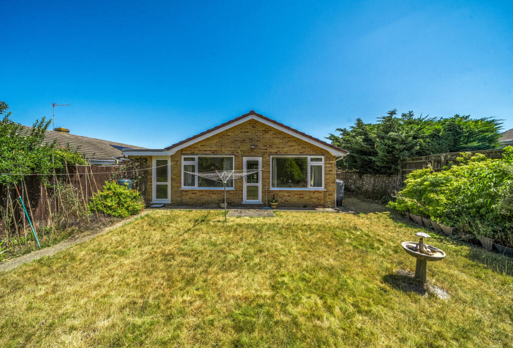 1323806-16-686e43...