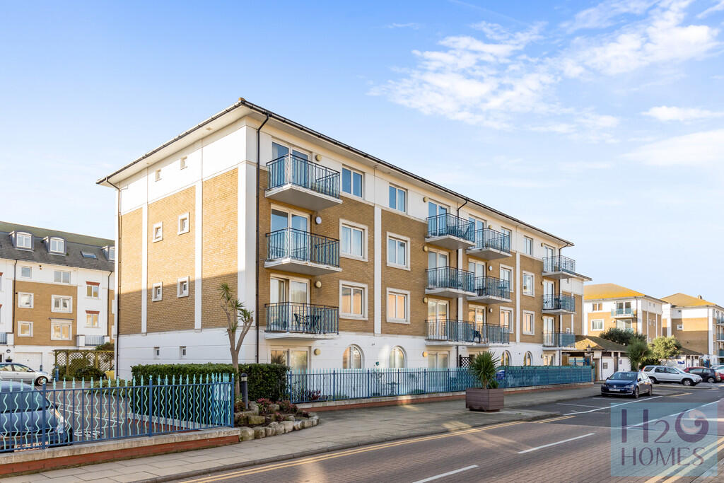Merton Court, 70-...