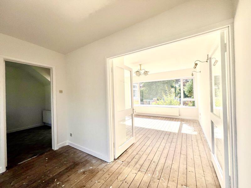 Dining Room Trough To Living Room