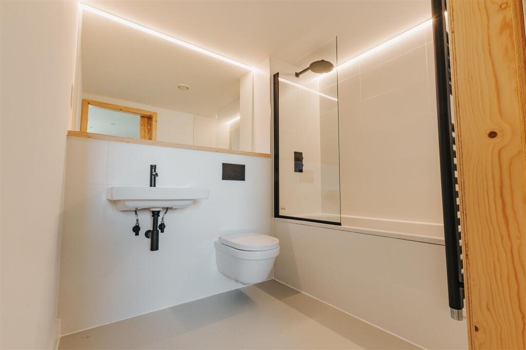 LWP10441-HDR.jpg