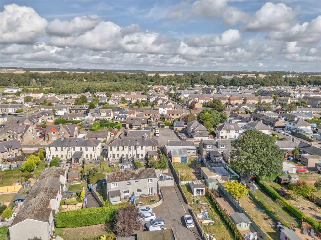 6 Smieton Court Carnoustie-17.JPG