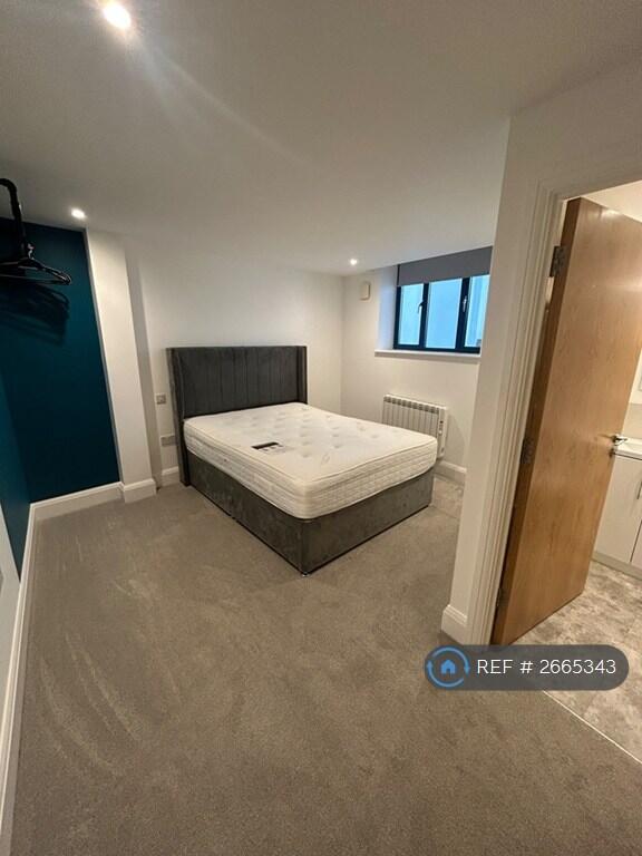 Flat 9 Master Bedroom With Ensuite